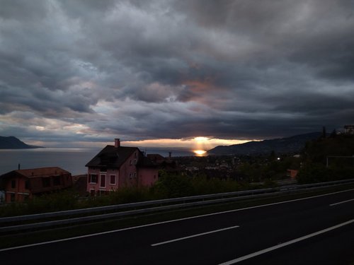 B09.jpg