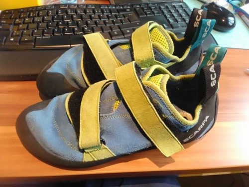 Scarpa01small.jpg (150.84 KiB) 9896 mal betrachtet Scarpa01small.jpg